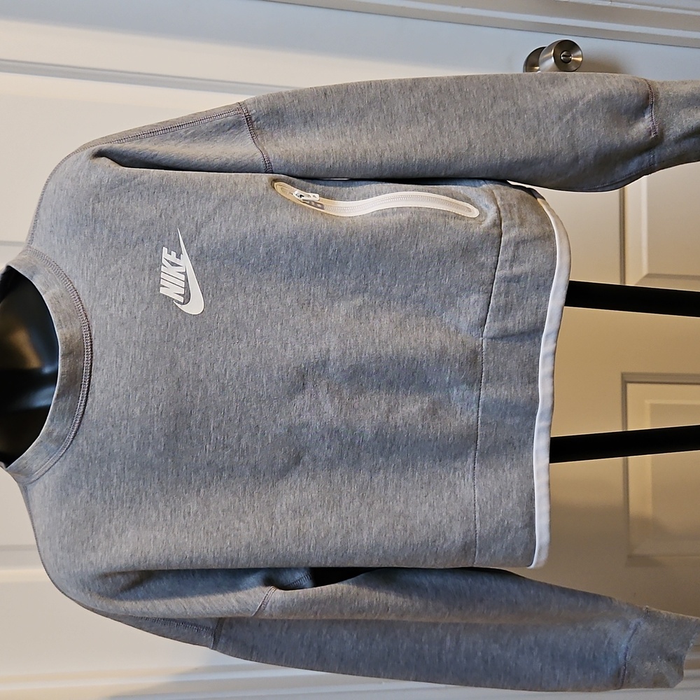 NIKE Heather Gray Pullover with Zipper Accent - M
